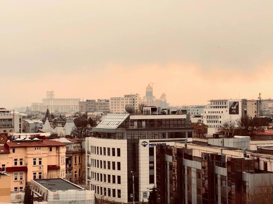 City View Studio In The Heart Of Bucharest Daire Dış mekan fotoğraf